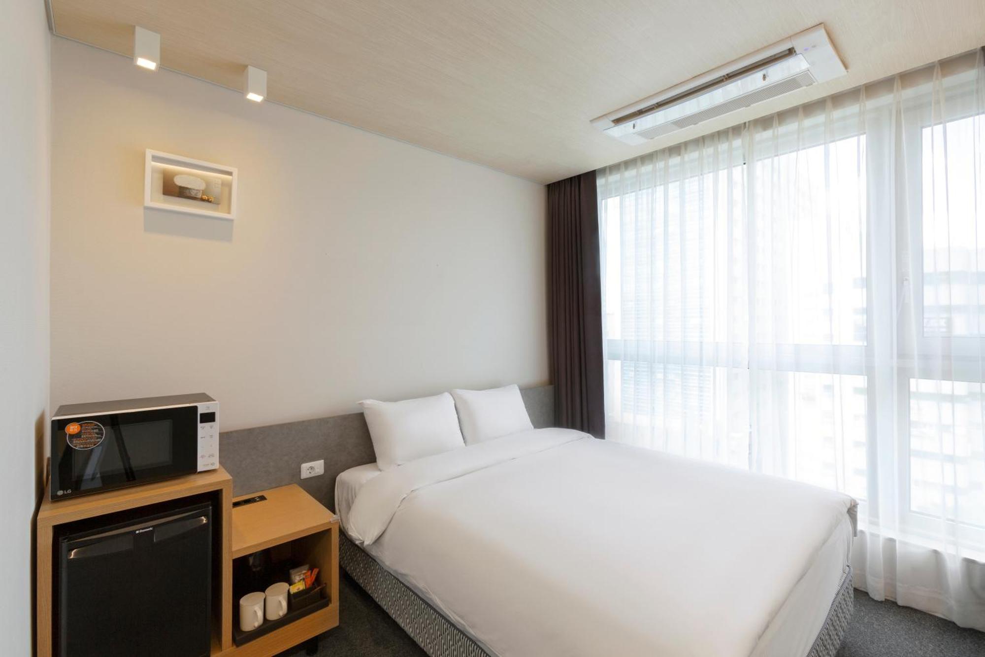 Grand City Hotel Changwon Exterior foto