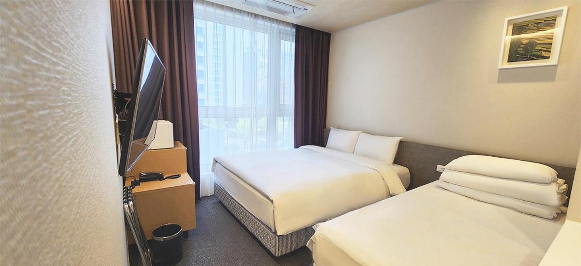 Grand City Hotel Changwon Exterior foto