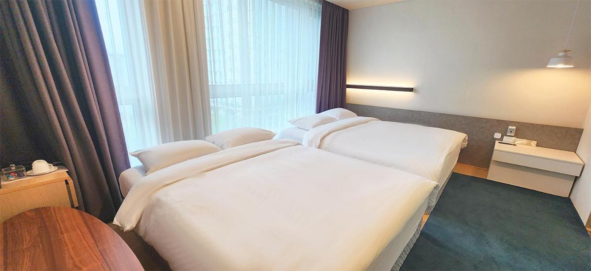 Grand City Hotel Changwon Exterior foto